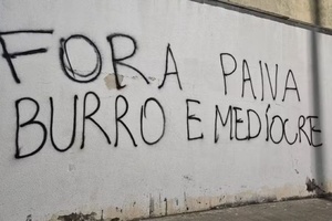 Adeptos do Botafogo protestam contra Renato Paiva e John Textor