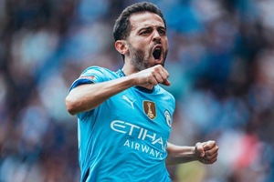 Golo de Bernardo Silva inicia reviravolta épica do City frente ao Liverpool