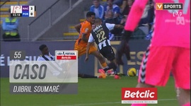 Liga Portugal Betclic: Nacional vs FC Porto, Cartão Amarelo Djibril Soumaré, 55' (2024-2025)