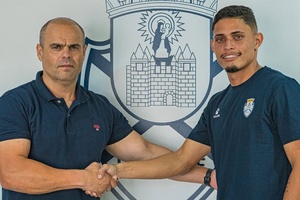 OFICIAL: Brasileiro Robinho é o novo reforço defensivo do Feirense