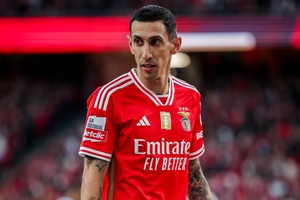 "Não se pode pedir a Di Maria que ande de três em três dias a fazer jogos. A idade não perdoa"