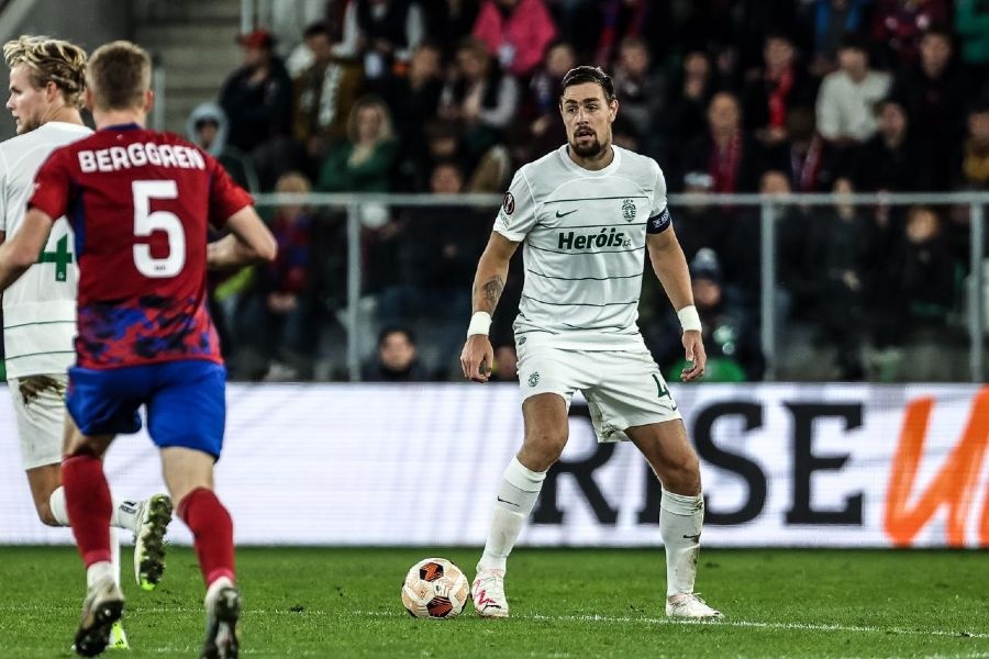 Sebastián Coates: "É muito difícil jogar com um a menos e durante muito tempo"