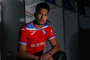 OFICIAL: Gil Vicente contrata defesa brasileiro Weverson