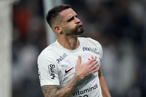 Renato Augusto despede-se do Corinthians e está perto de reforçar o rival Fluminense