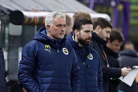 José Mourinho rejeita acusações de racismo e vai pedir indemnização