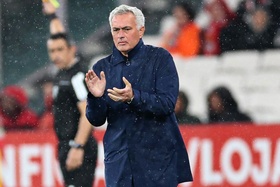 Anísio comparado a Drogba: Mourinho destaca semelhanças