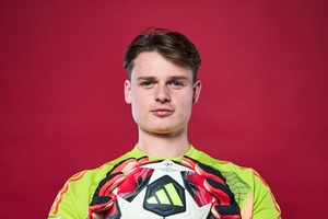 OFICIAL: Bayern contrata guarda-redes prodígio alemão
