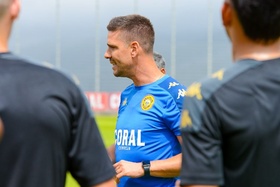 Técnico do Nacional antevê jogo difícil perante Famalicão de "grande qualidade"