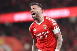 Antigo capitão do Benfica defende Otamendi: "Se fosse presidente renovaria com ele"