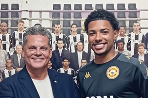 OFICIAL: Matheus Dias assina em definitivo pelo Nacional por cinco temporadas