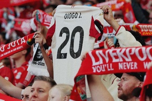 Premier League marca minuto de silêncio em homenagem a Diogo Jota e André Silva