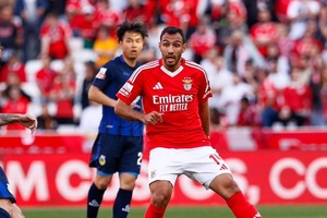 Benfica em Arouca sem Aursnes e possivelmente sem Mourinho