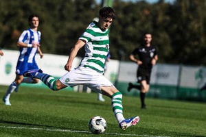 Sporting e FC Porto empatam no clássico e mantêm liderança nos juvenis