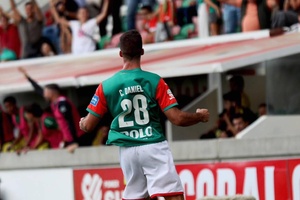 II Liga: Marítimo soma terceira vitória seguida diante de Penafiel reduzido a 10