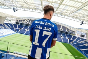 "Considero-me um jogador único, especial pela forma como trato a bola e penso o jogo"