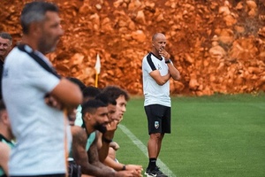 Farense com ambição vai tentar surpreender Benfica mais forte da época