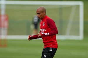 João Mário afasta saída do Benfica: "Estou feliz aqui e sair não é uma opção"