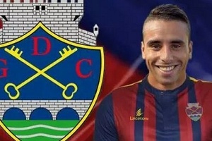 Mercado: Desportivo de Chaves anuncia o regresso do defesa Paulinho