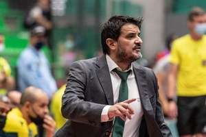 Futsal: Treinador do Sporting ironiza com favoritismo do Benfica na Supertaça