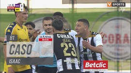 Liga Portugal Betclic: Nacional vs Estoril, Cartão Amarelo Isaac, 81' (2024-2025)